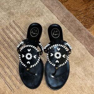 JACK ROGERS jellies Size 8. EUC BLACK WHITE